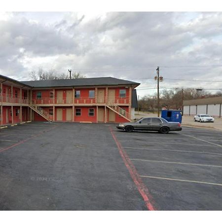 Exclusivo Inn By Oyo Grand Prairie, Tx מראה חיצוני תמונה