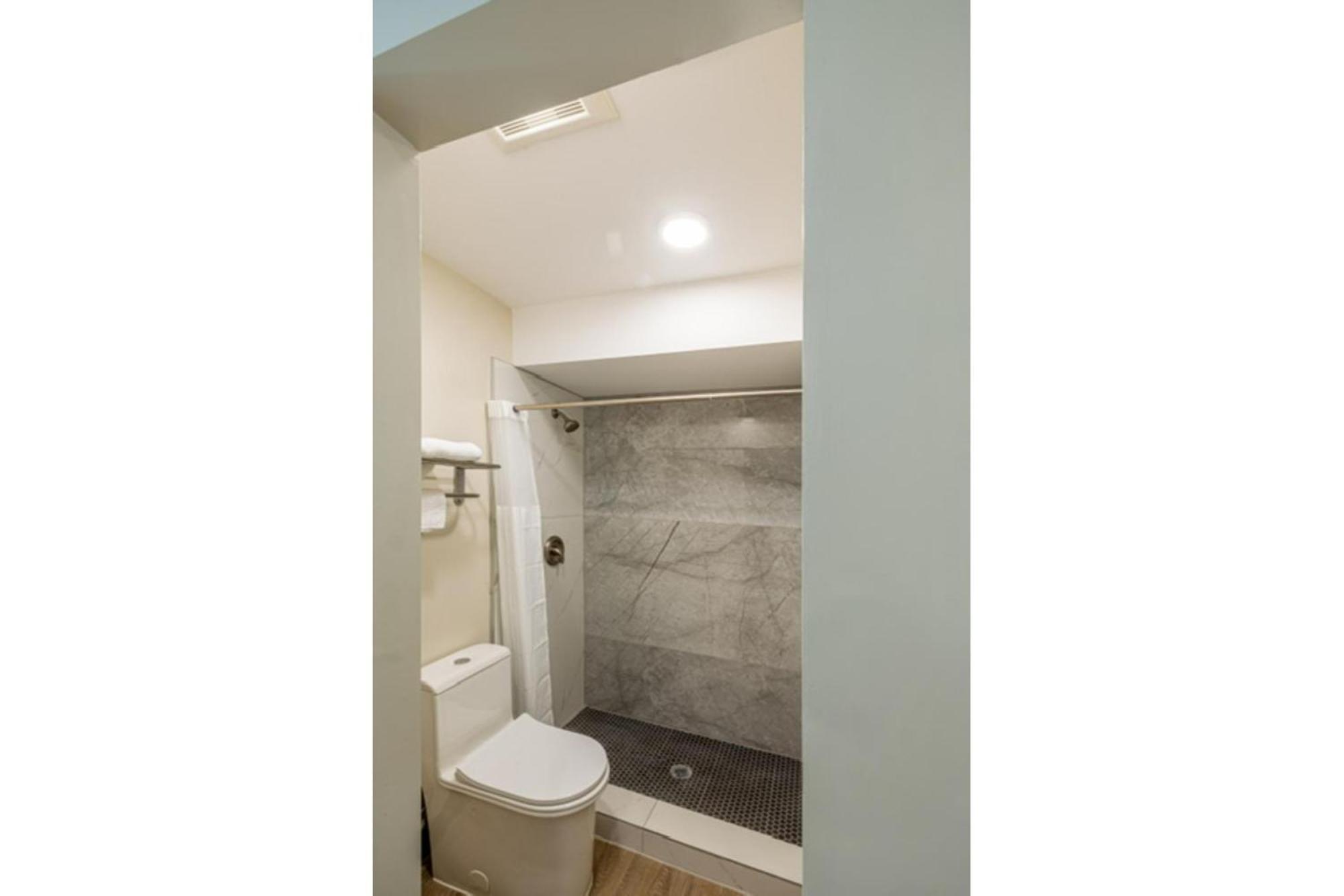 Exclusivo Inn By Oyo Grand Prairie, Tx מראה חיצוני תמונה